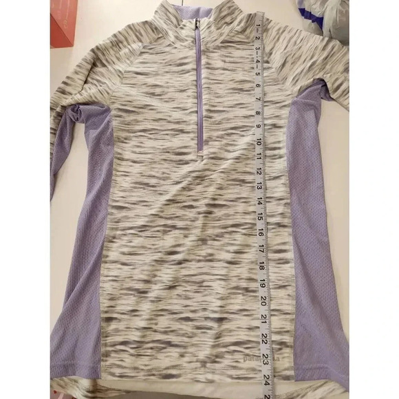 Patagonia Long Sleeve 1/4 zip shirt Purple Gray Small. - Picture 6 of 6